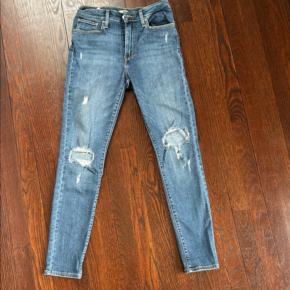 Levi’s 721 High Rise Skinny Distressed Blue Jeans
